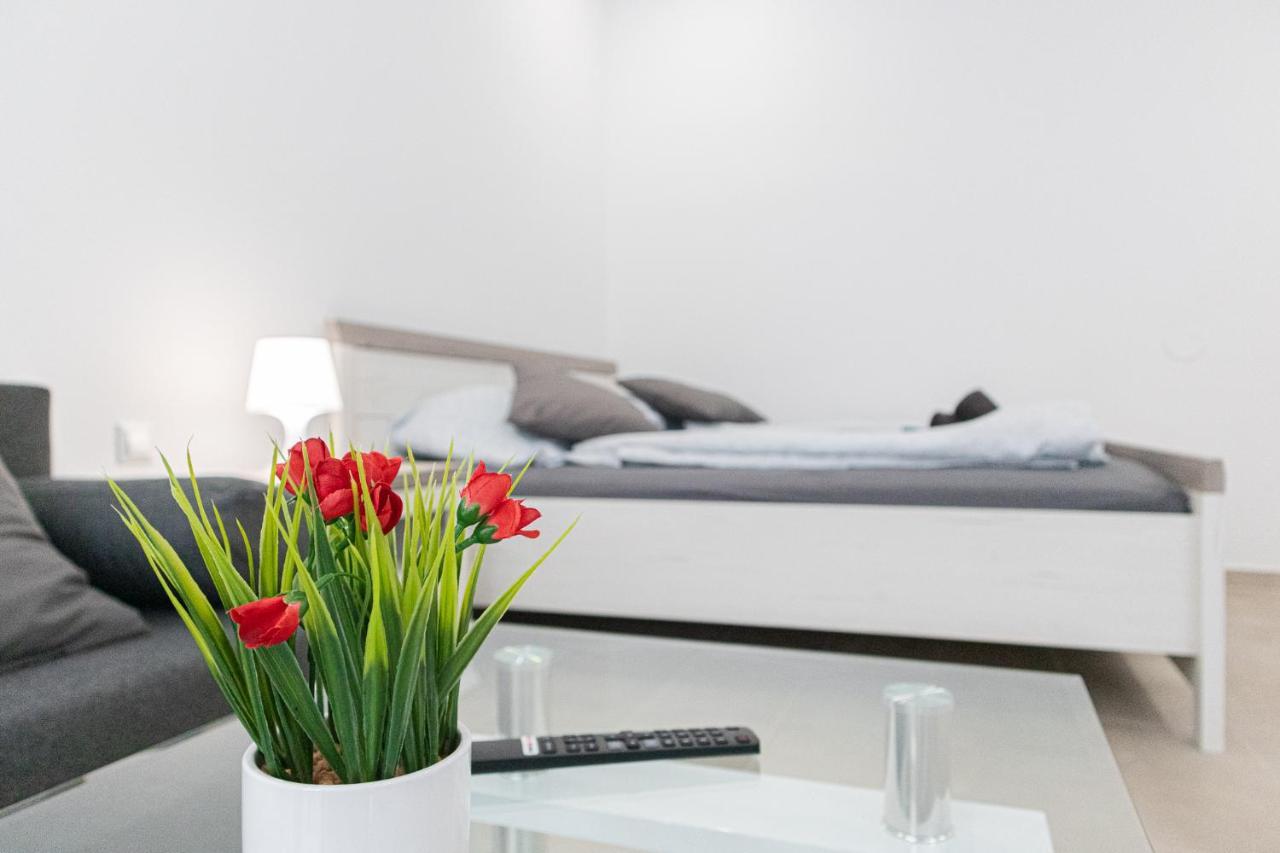 Homelike 2BR apt. Reumannpl. -perfect f. Longstays Wien Eksteriør bilde